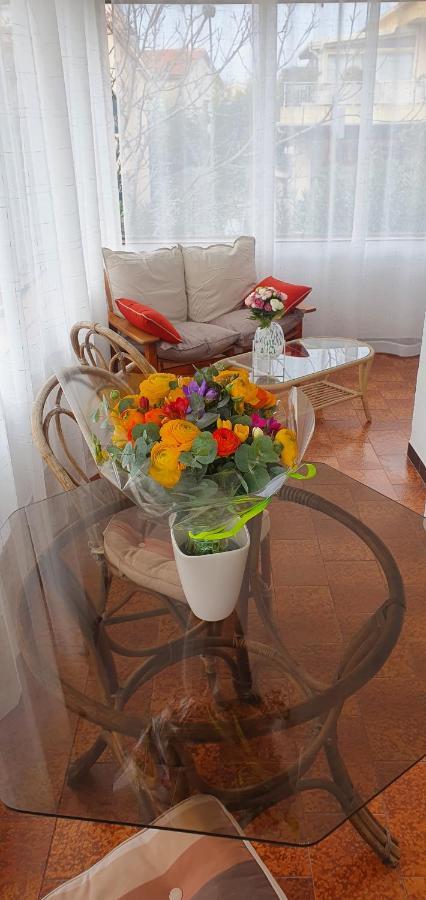 Appartement Entier Au Dessus De Villa, Climatisation Reversible Poele A Bois Tres Chaleureux , Wi Fi Parking Privee Gratuit Situation 500 M, Plage Et Centre Ville ซานารี-ซูร์-แมร์ ภายนอก รูปภาพ