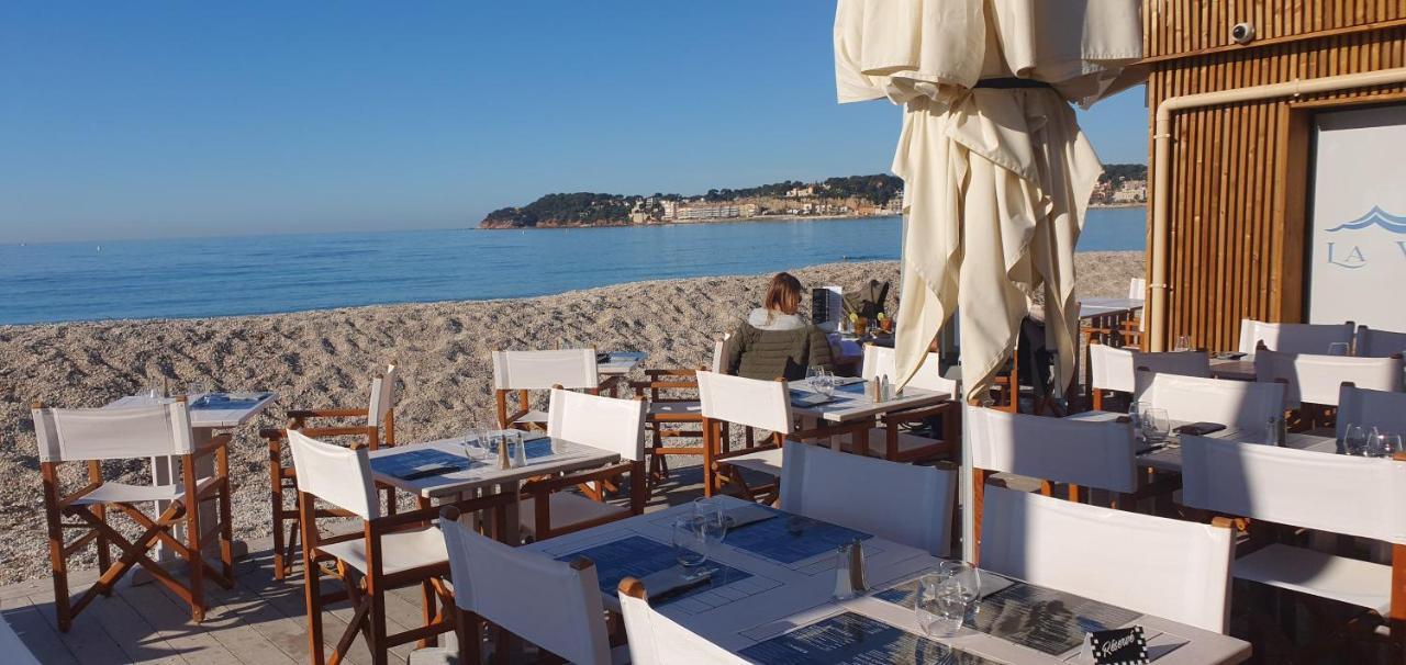Appartement Entier Au Dessus De Villa, Climatisation Reversible Poele A Bois Tres Chaleureux , Wi Fi Parking Privee Gratuit Situation 500 M, Plage Et Centre Ville ซานารี-ซูร์-แมร์ ภายนอก รูปภาพ