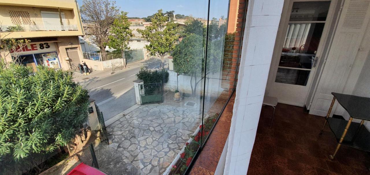 Appartement Entier Au Dessus De Villa, Climatisation Reversible Poele A Bois Tres Chaleureux , Wi Fi Parking Privee Gratuit Situation 500 M, Plage Et Centre Ville ซานารี-ซูร์-แมร์ ภายนอก รูปภาพ