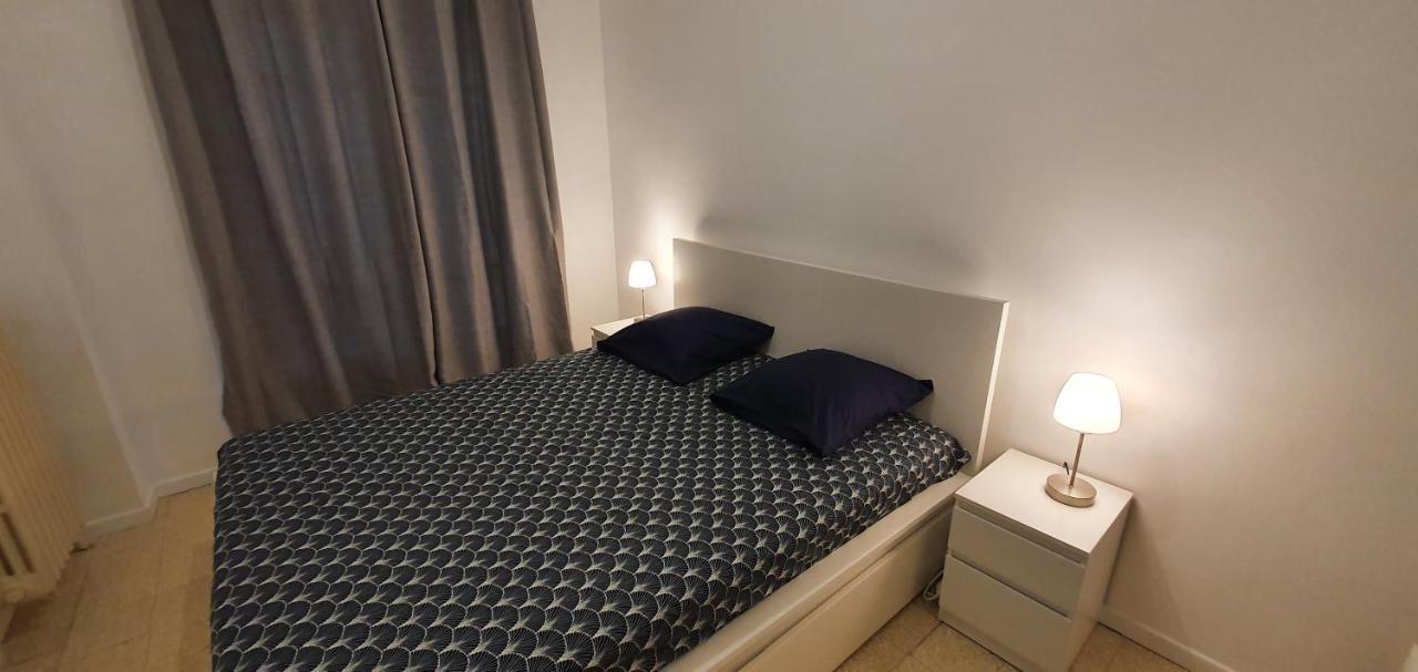 Appartement Entier Au Dessus De Villa, Climatisation Reversible Poele A Bois Tres Chaleureux , Wi Fi Parking Privee Gratuit Situation 500 M, Plage Et Centre Ville ซานารี-ซูร์-แมร์ ภายนอก รูปภาพ